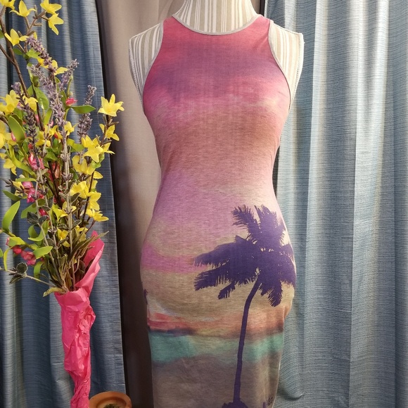 American Eagle Outfitters Dresses & Skirts - 🌻🌺🌻AMERICAN EAGLE CUTE BEACH CUTOUT DRESS!!